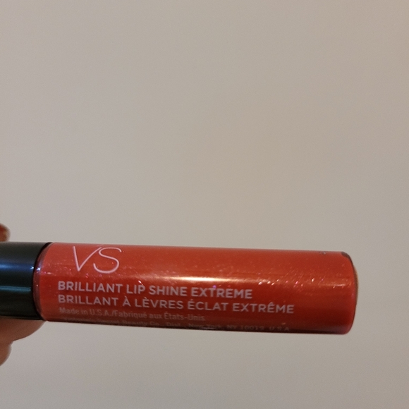 Victoria's Secret Lip Gloss - Picture 6 of 9